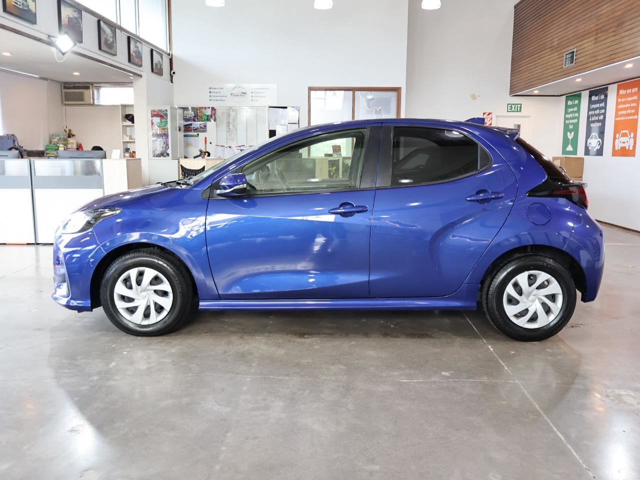 Vehicle image 5