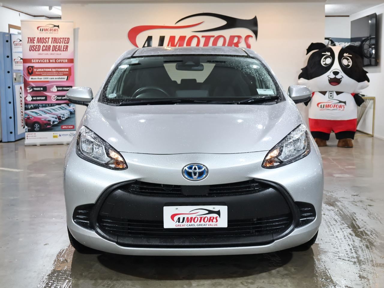 Vehicle image 2
