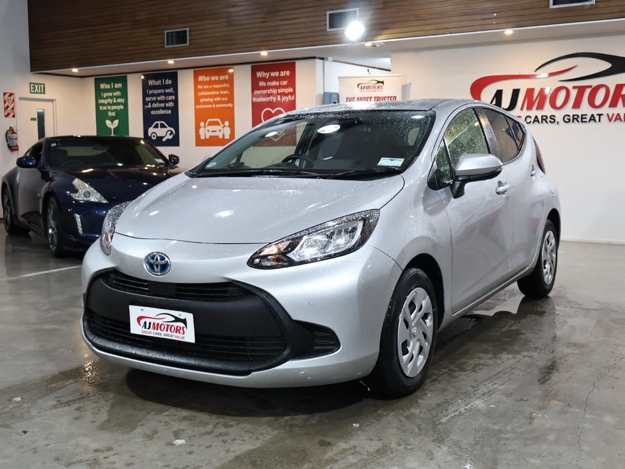 Vehicle image 3