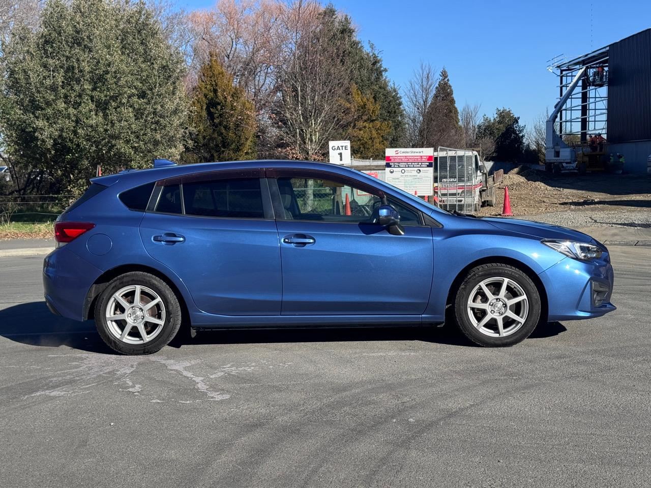 Vehicle image 4