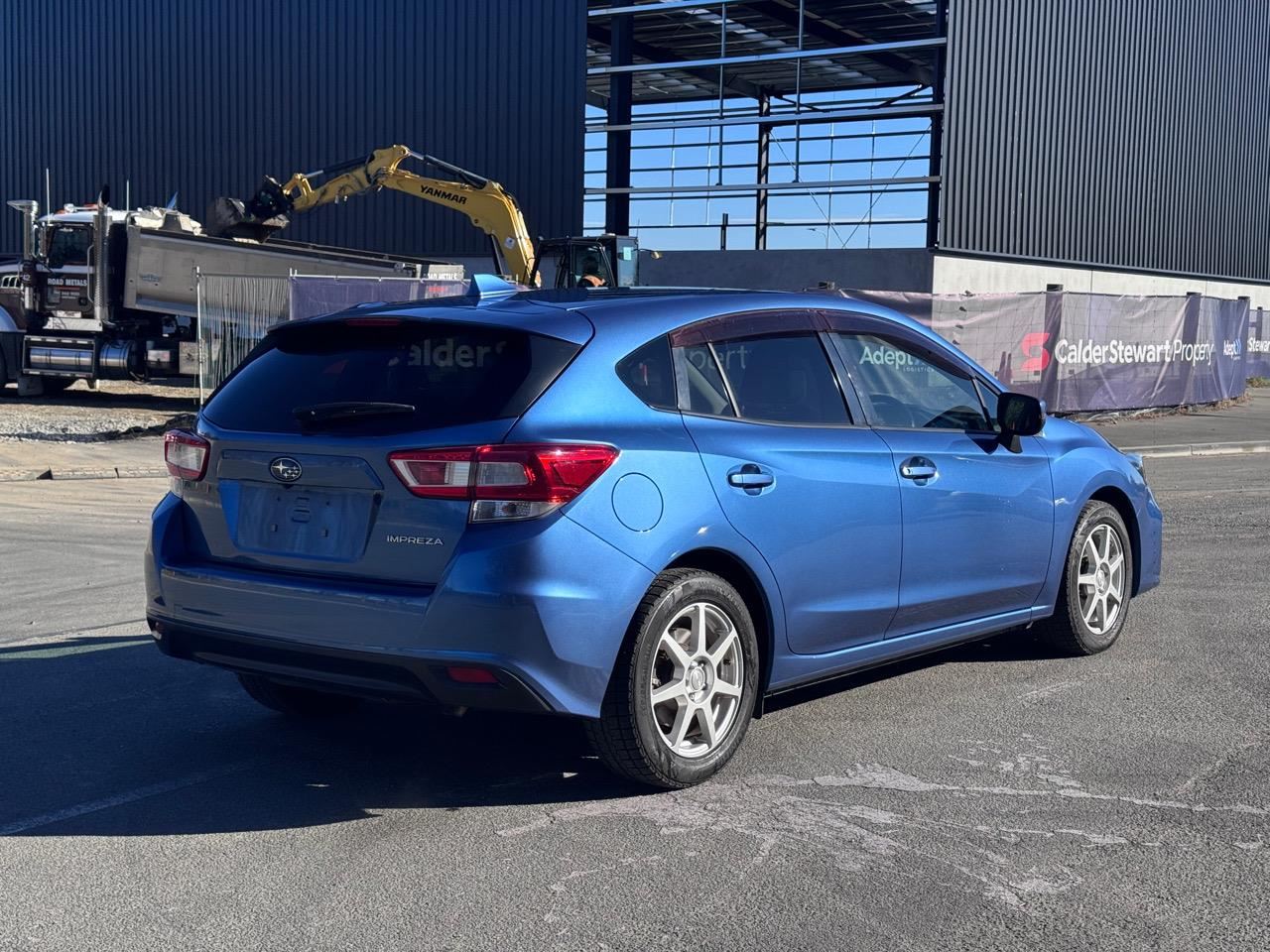 Vehicle image 5