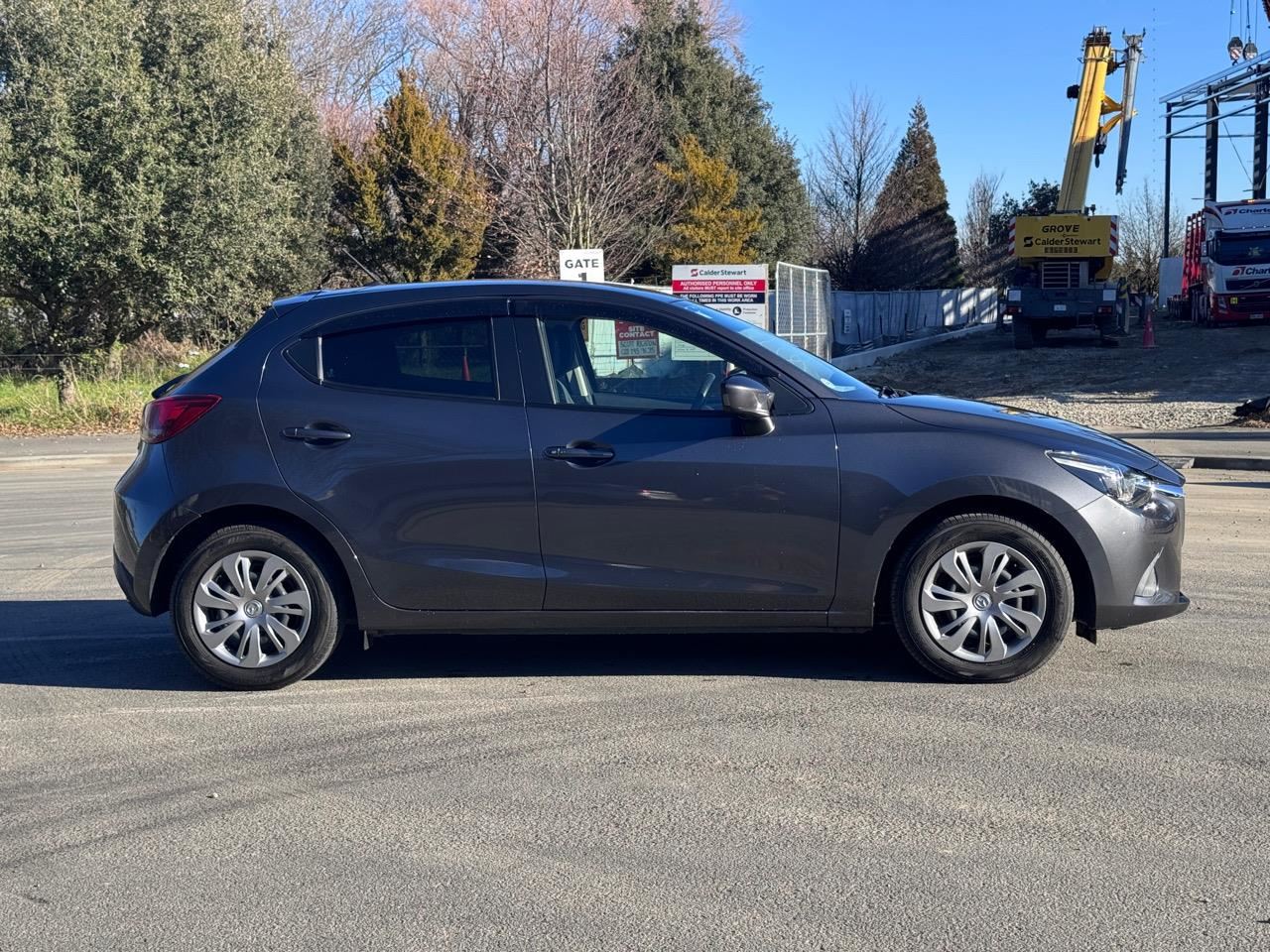 Vehicle image 4