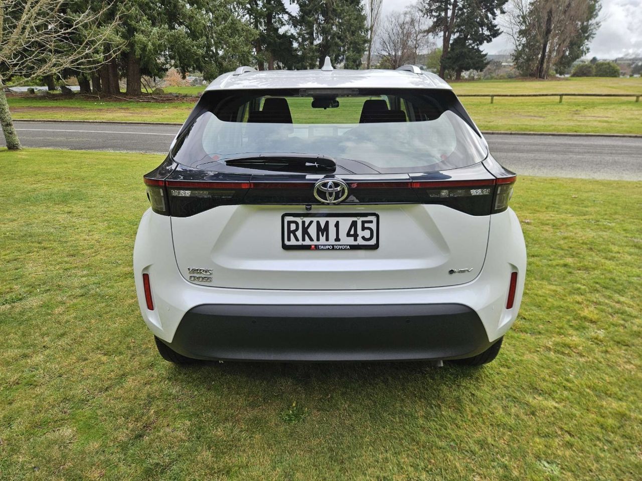 Vehicle image 5