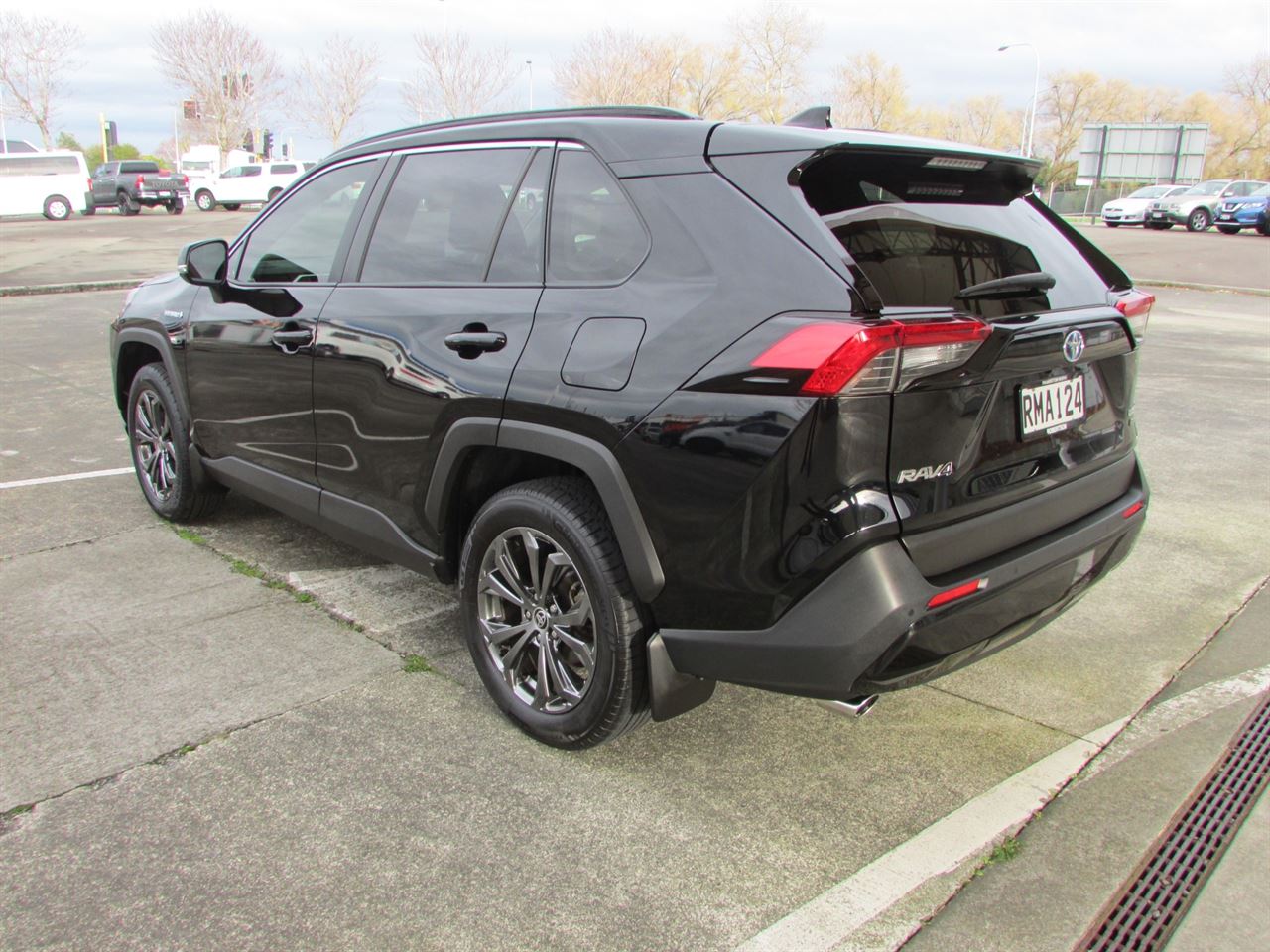 Vehicle image 5