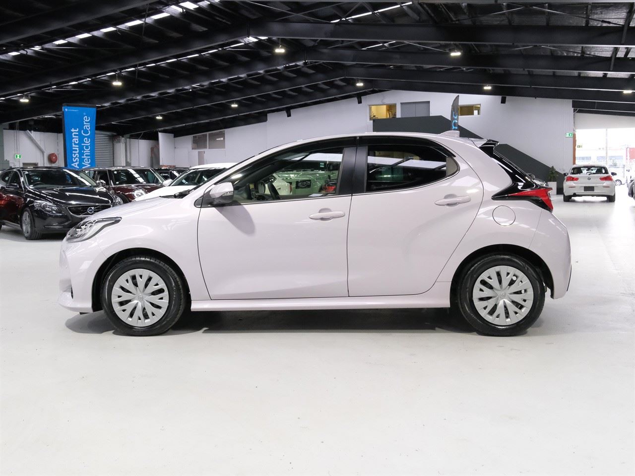 Vehicle image 5
