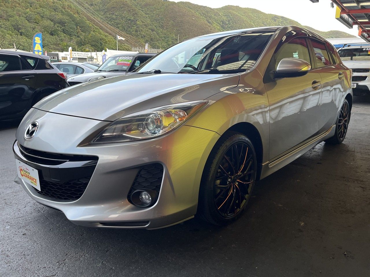 Vehicle image 3