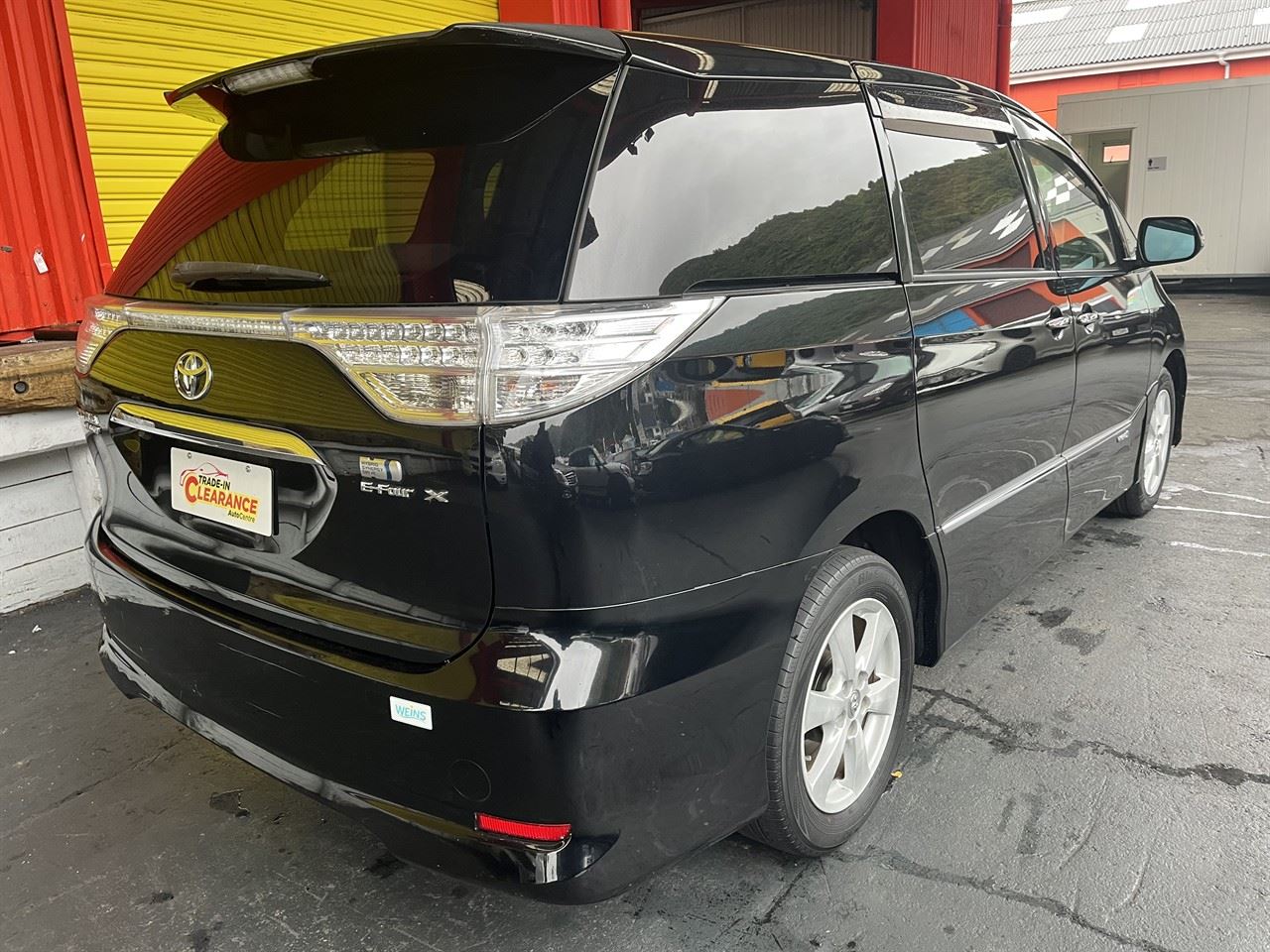 Vehicle image 5