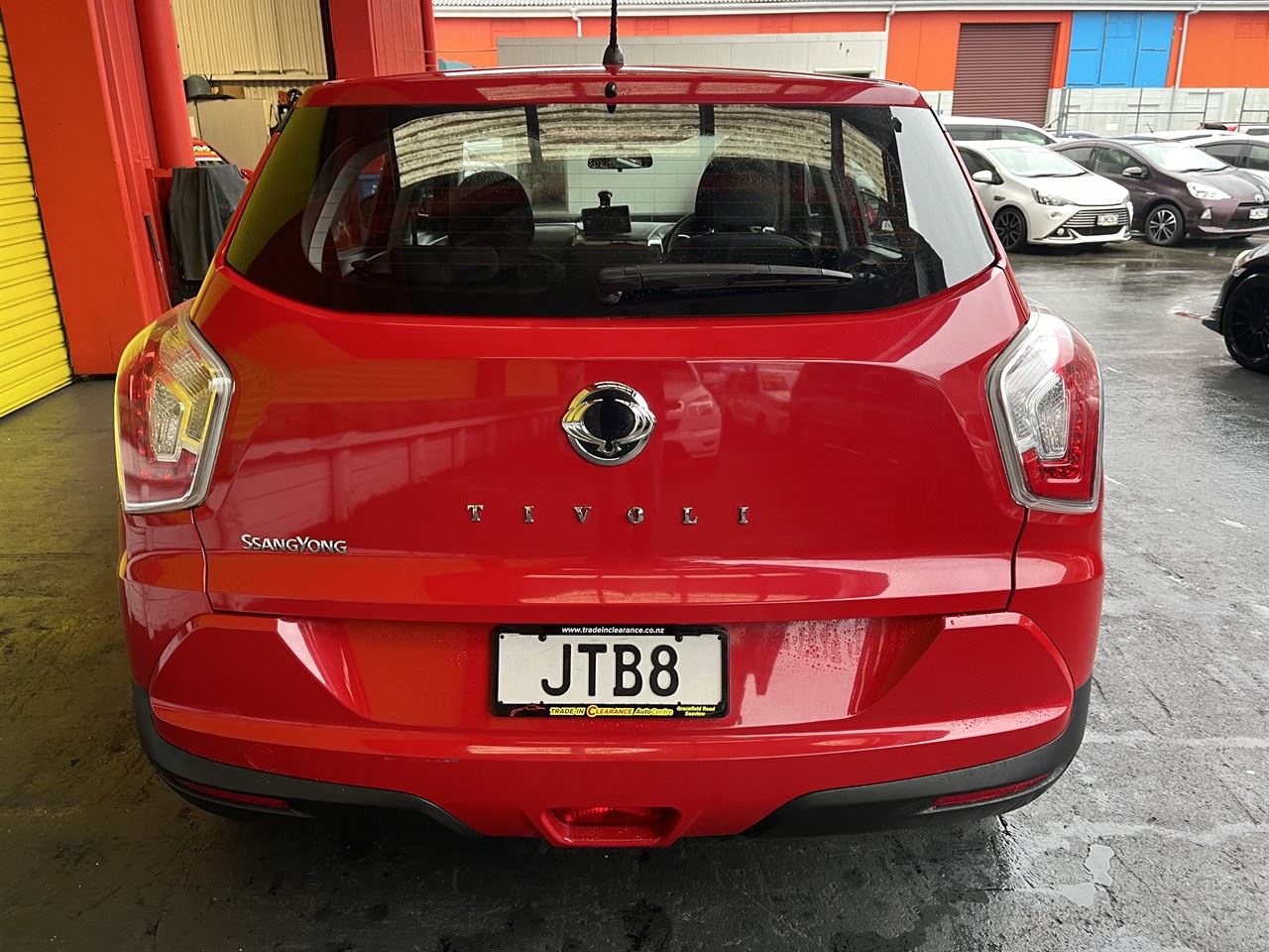 Vehicle image 5