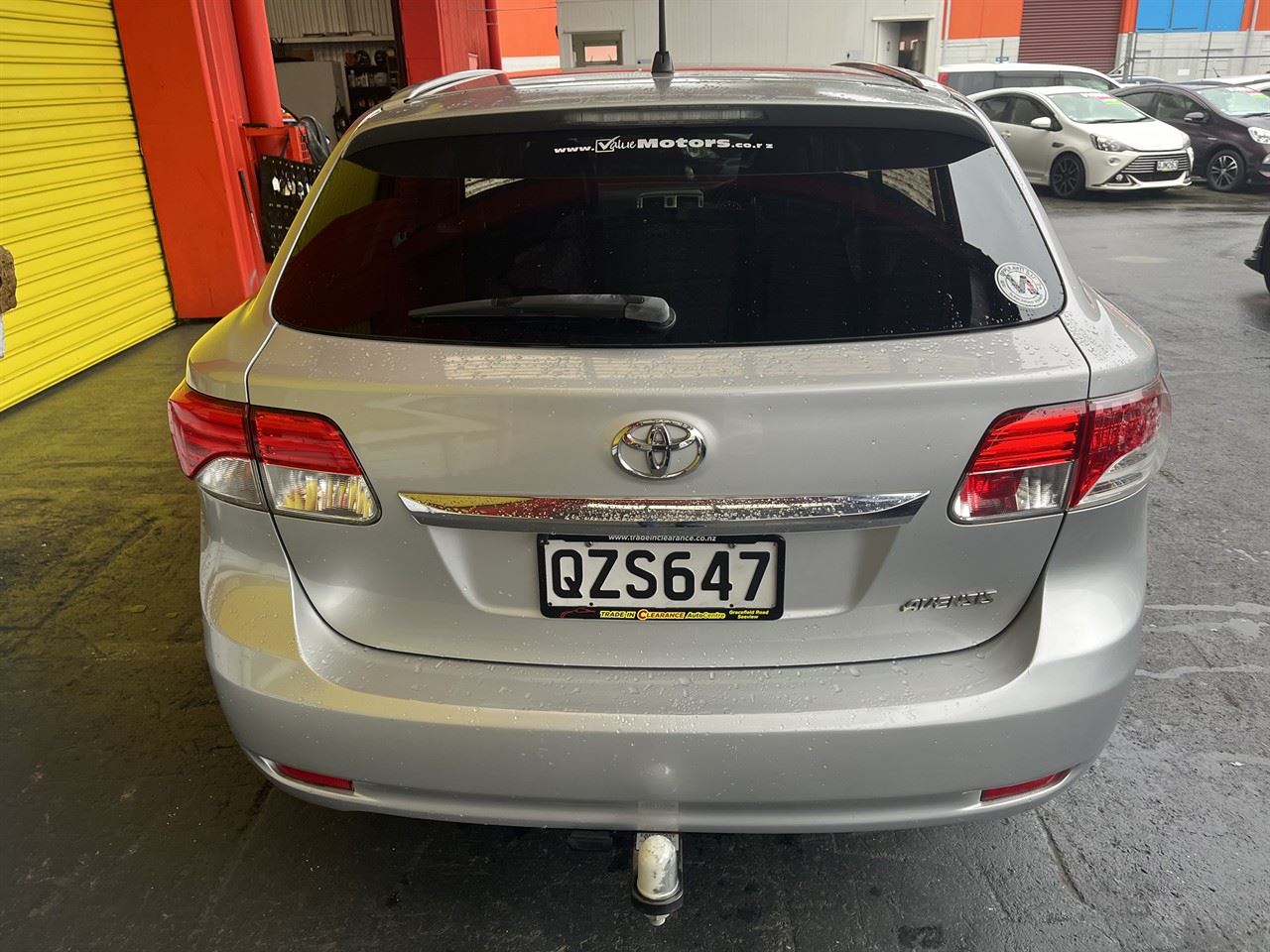 Vehicle image 5