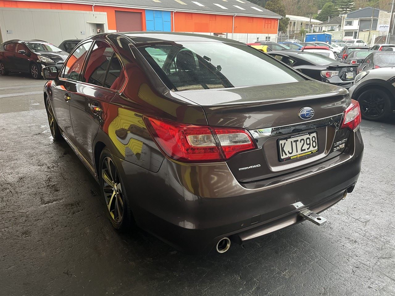 Vehicle image 4