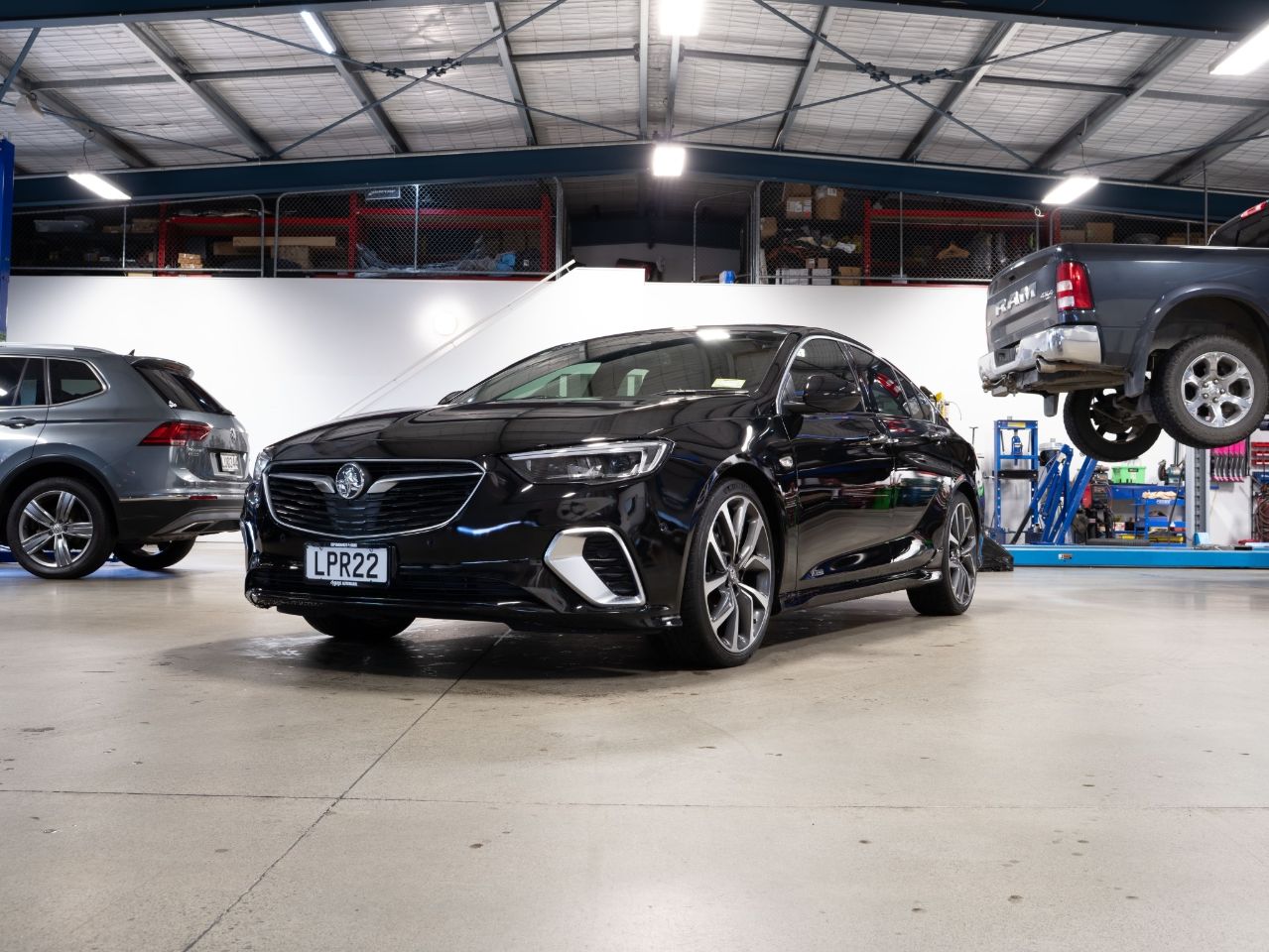 Vehicle image 4