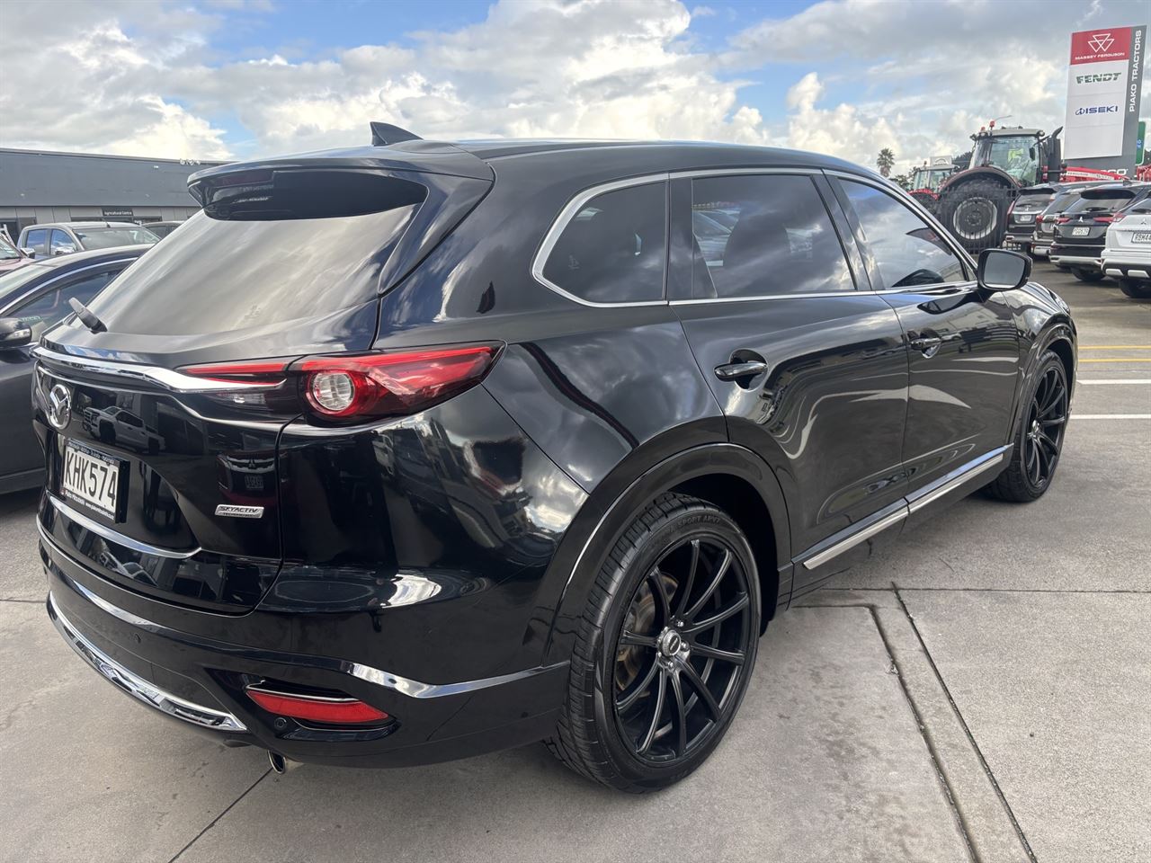 Vehicle image 3