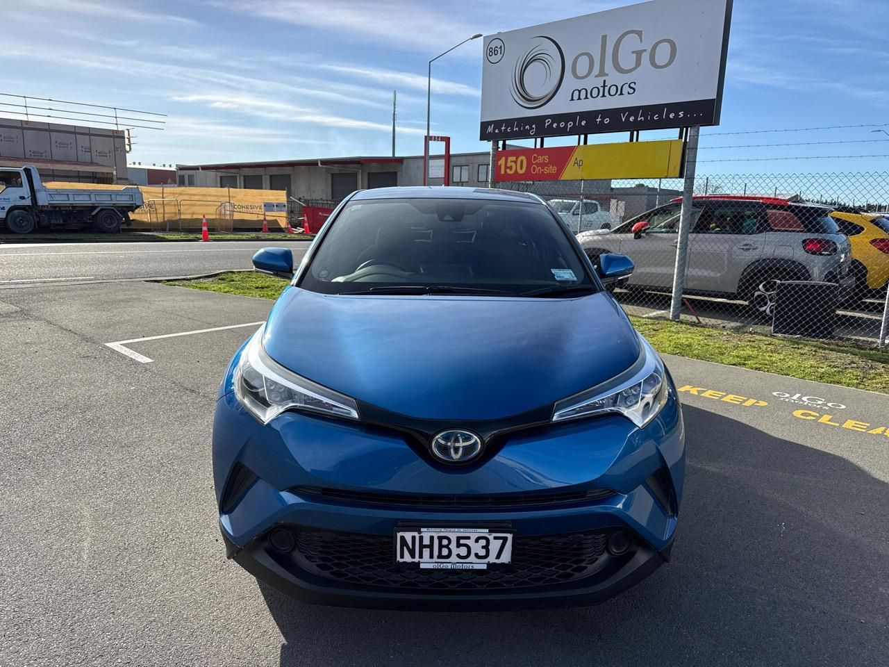 Vehicle image 3