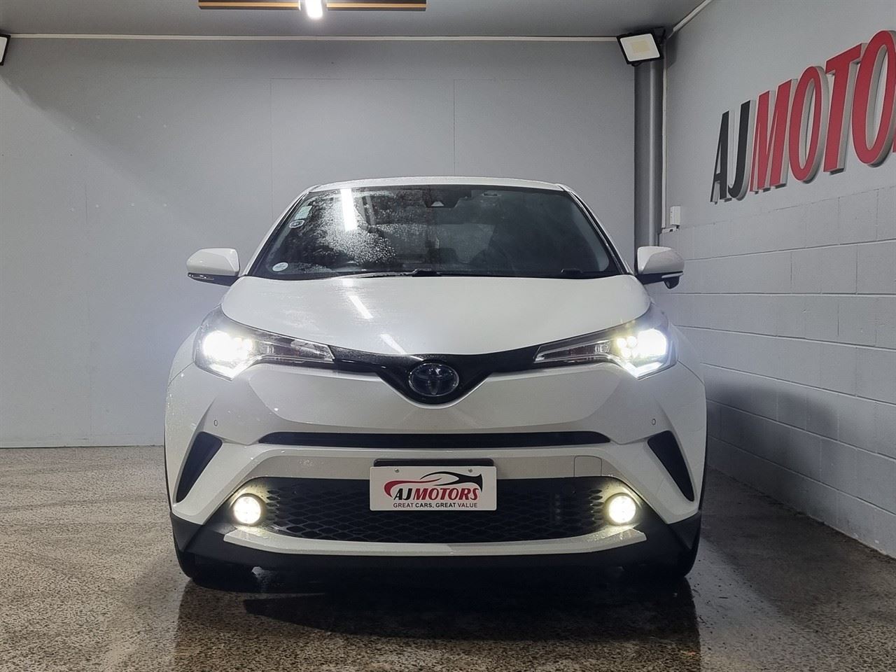 Vehicle image 2