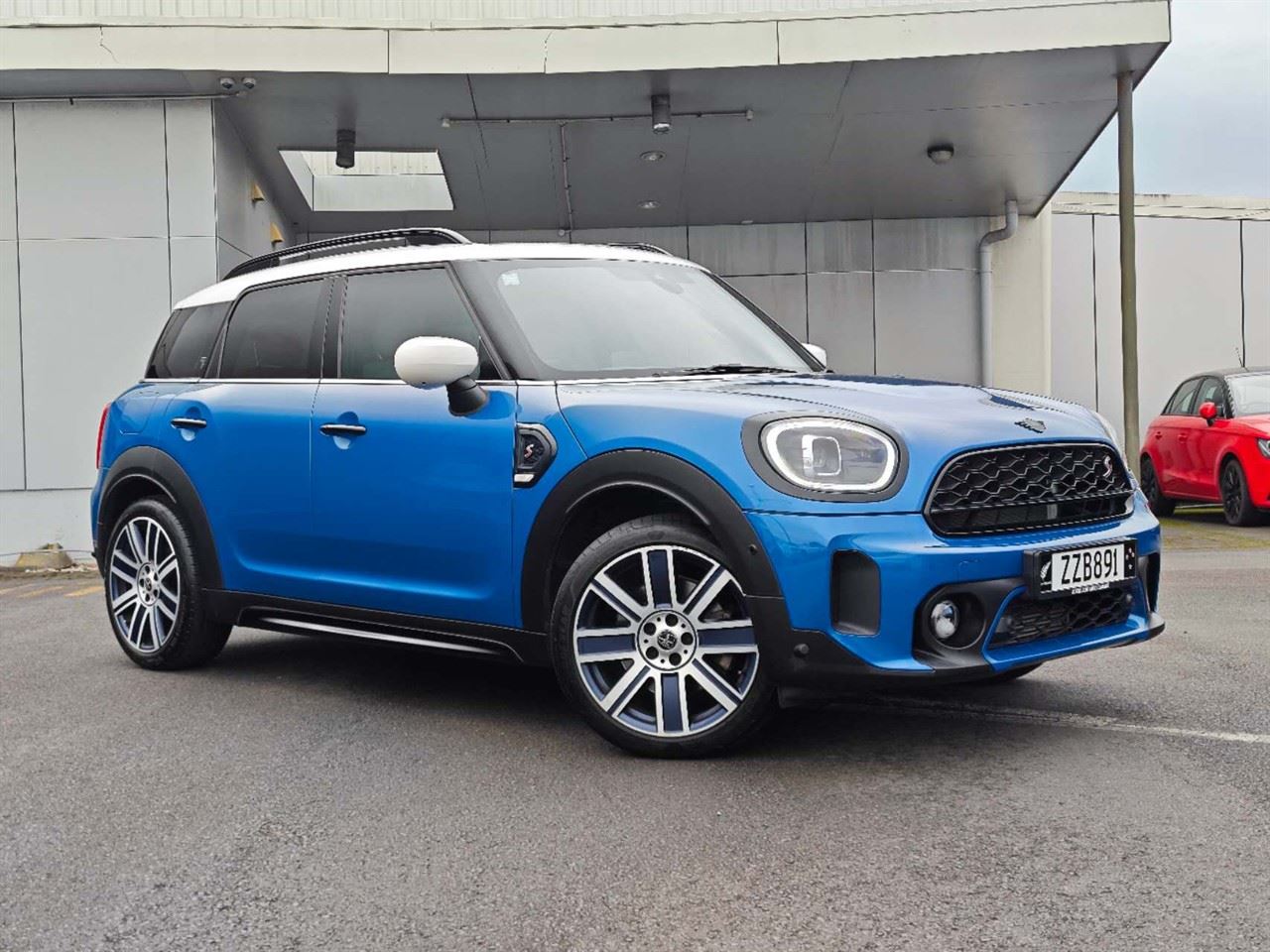 Vehicle image 1