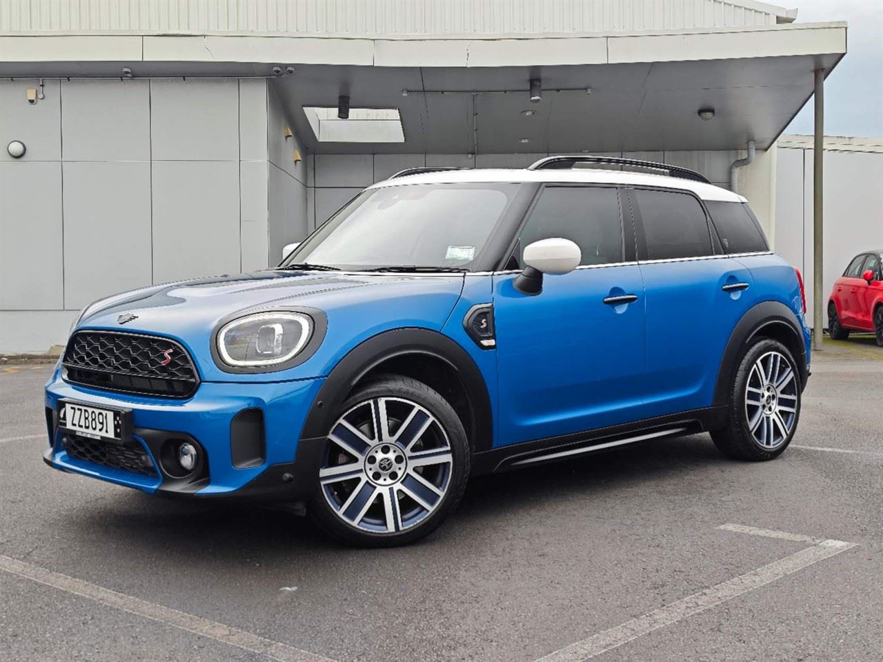 Vehicle image 2