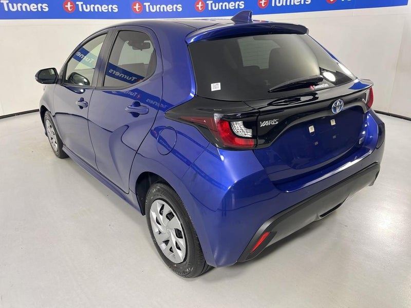 Vehicle image 5