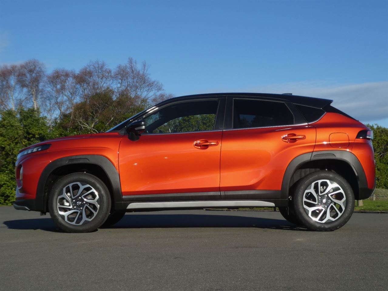 Vehicle image 5