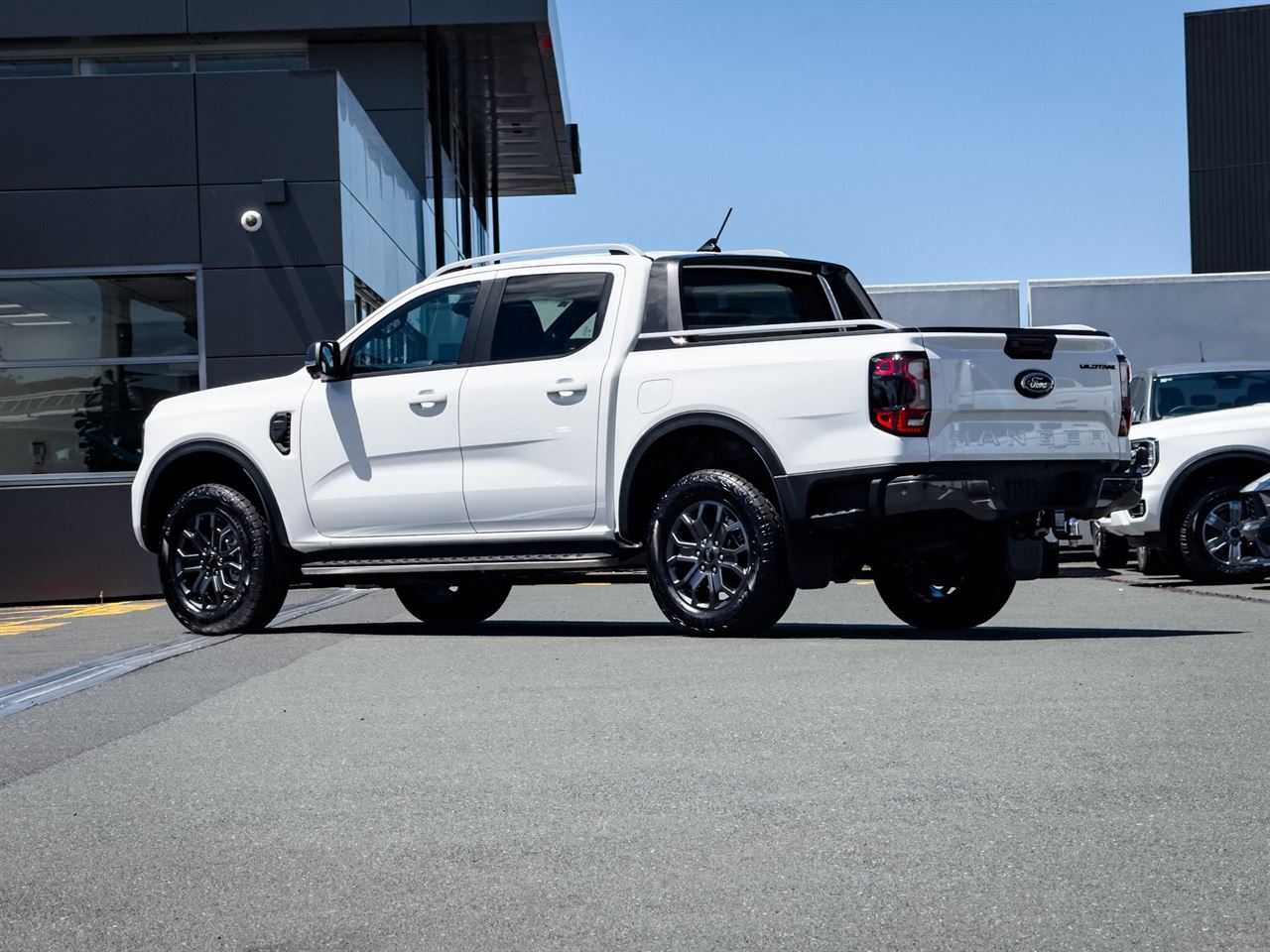 Vehicle image 3