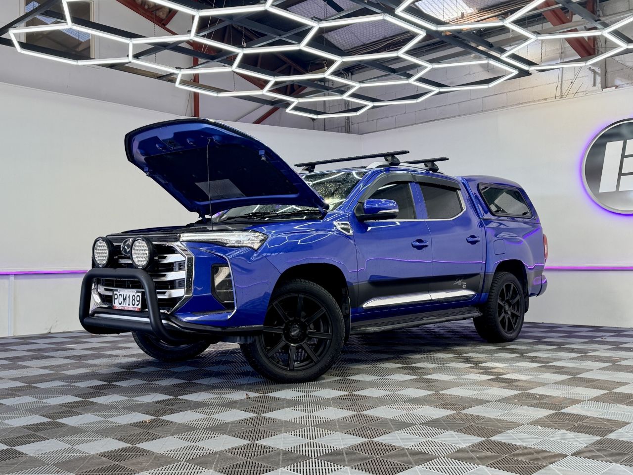 Vehicle image 3