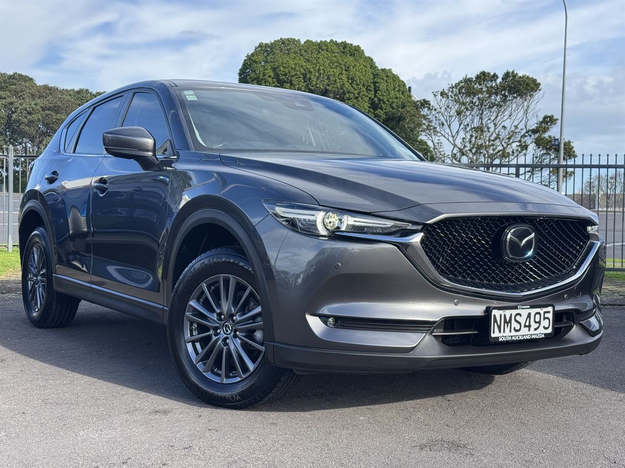 Vehicle image 3