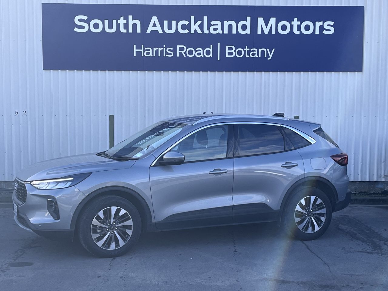 Vehicle image 3