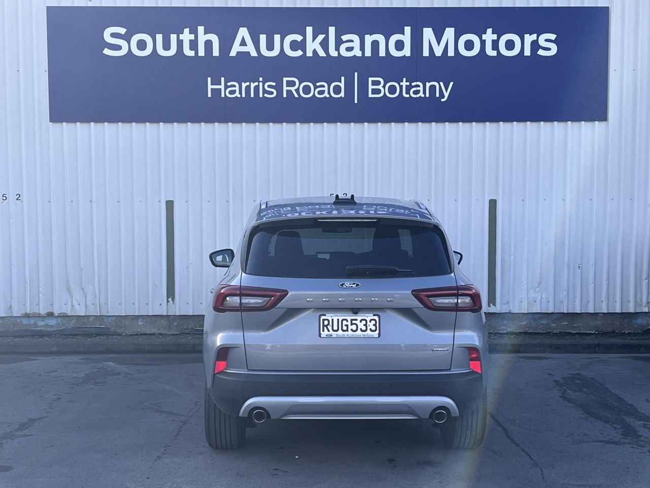 Vehicle image 5