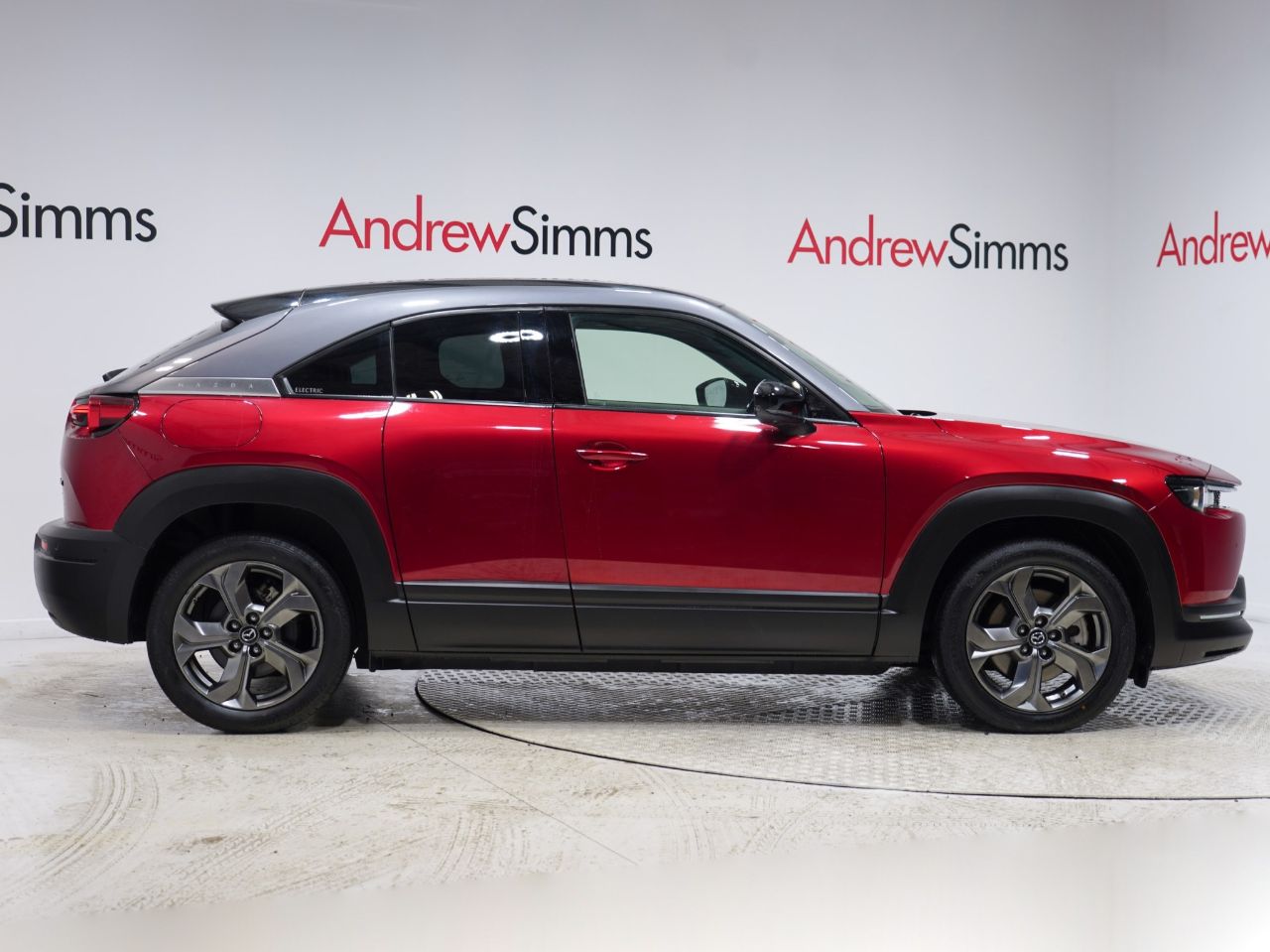 Vehicle image 3