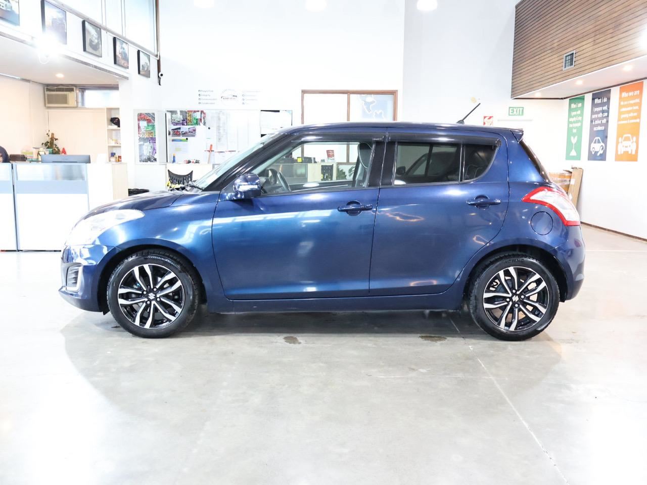 Vehicle image 5