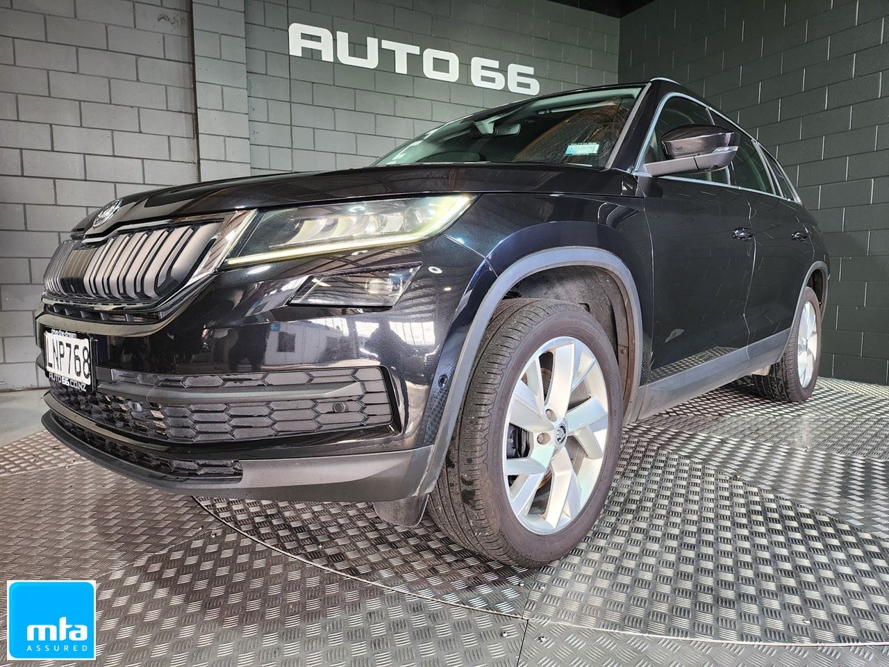 Vehicle image 3