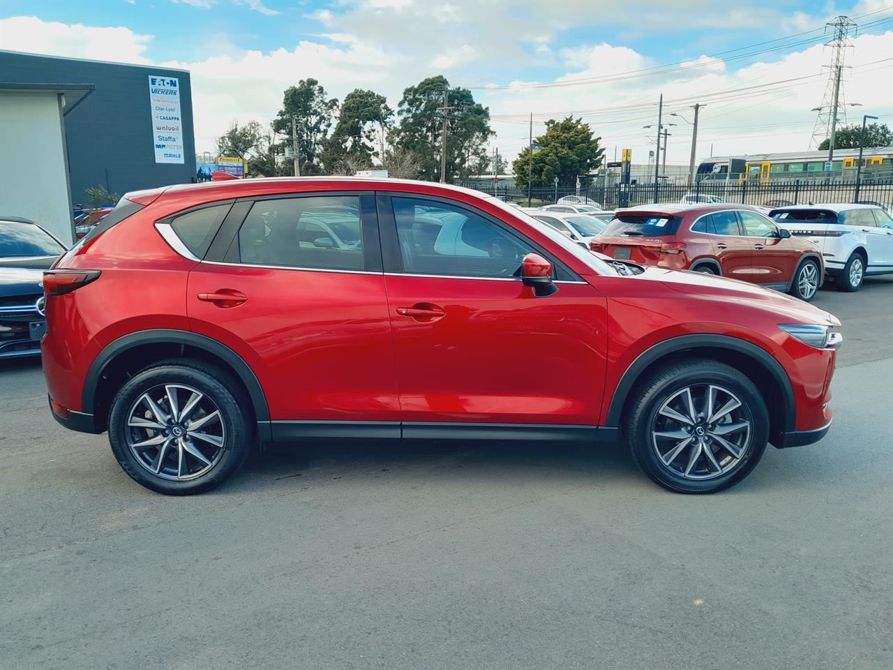 Vehicle image 3