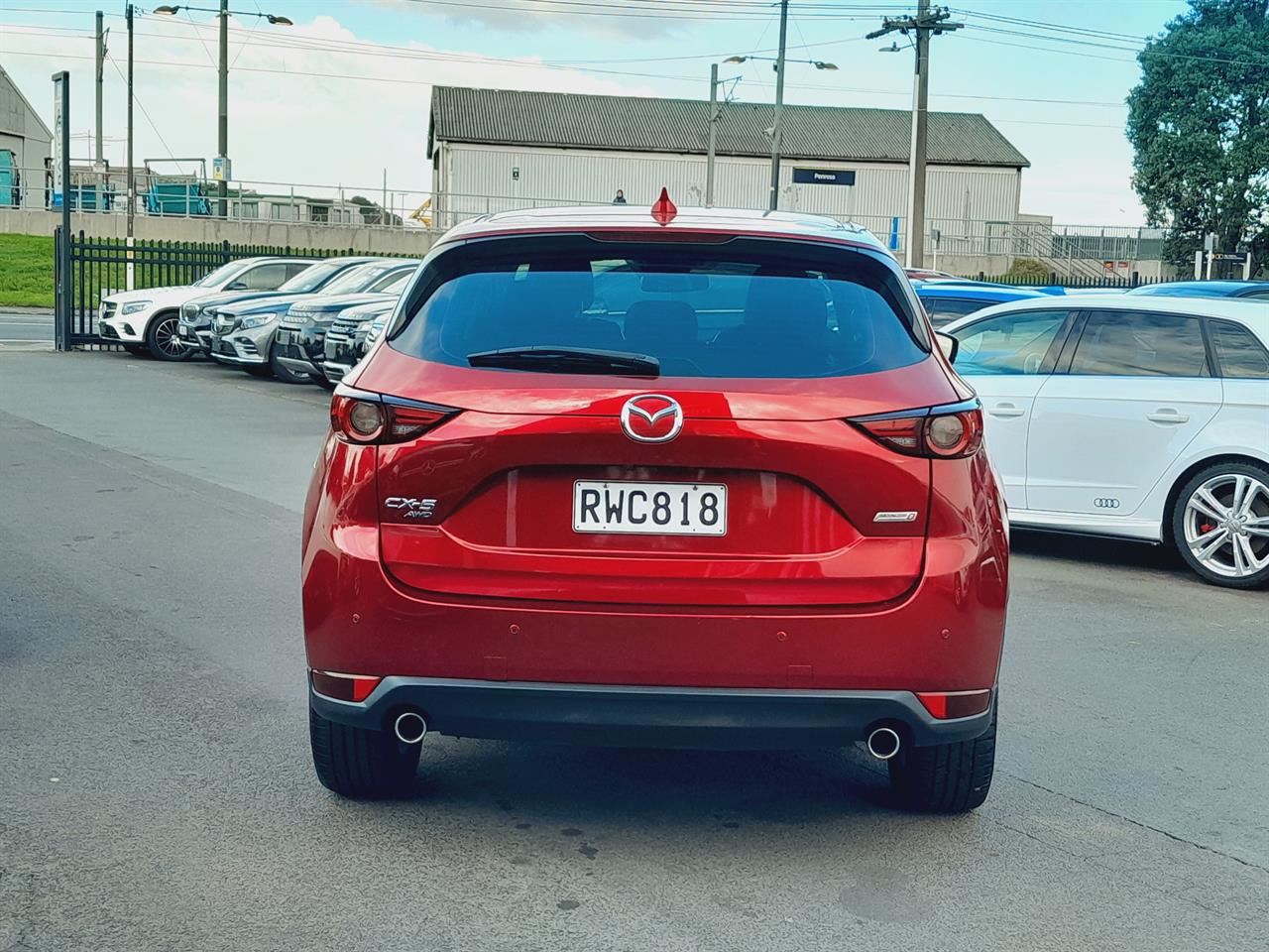 Vehicle image 5
