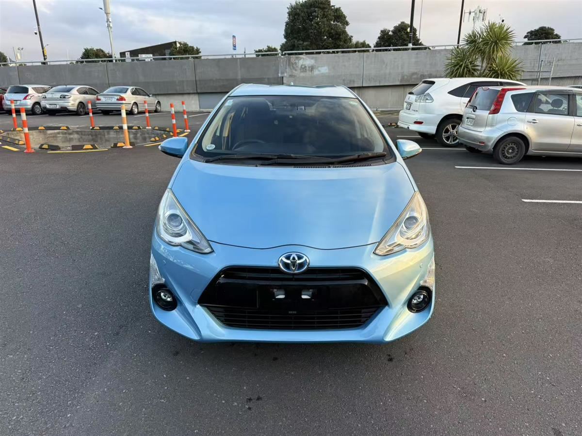 Vehicle image 2