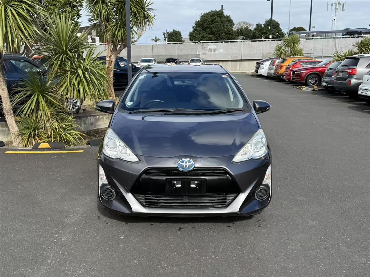 Vehicle image 2