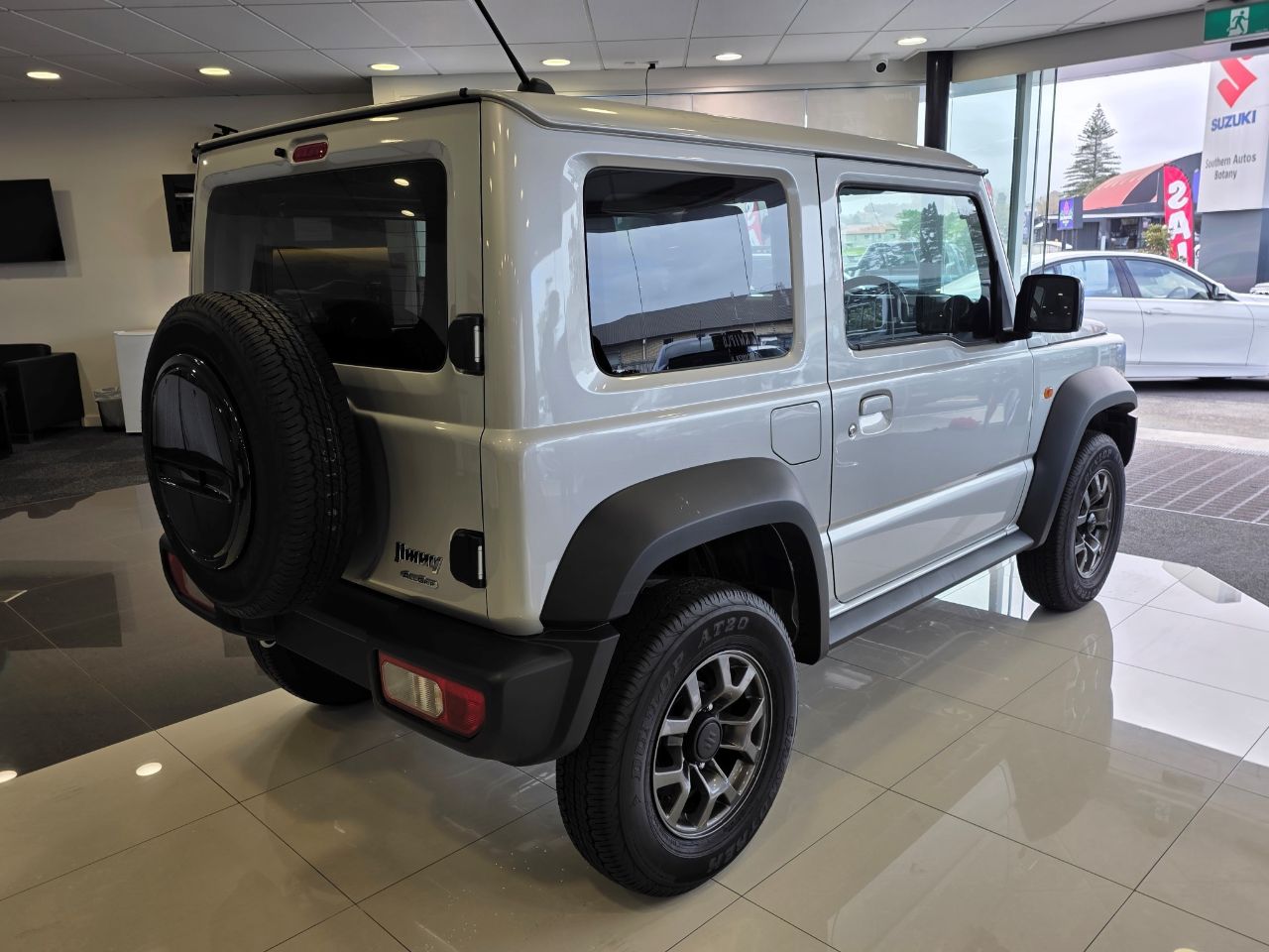 Vehicle image 4