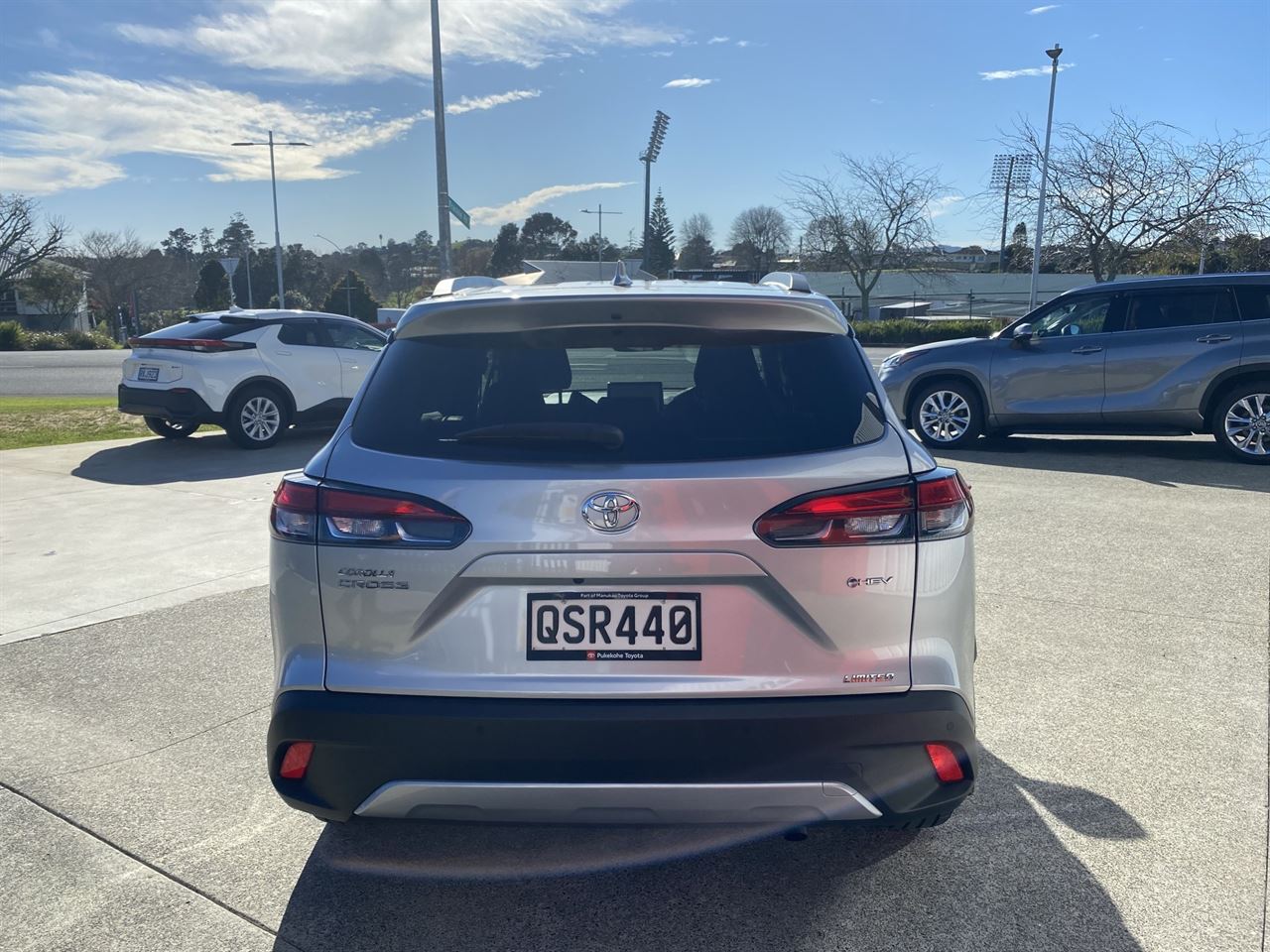Vehicle image 5
