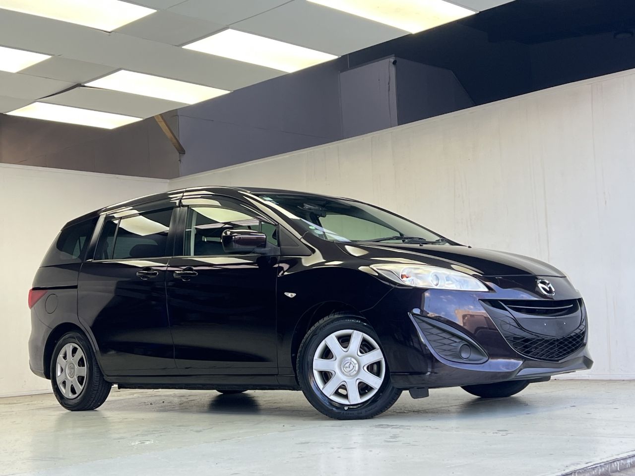 Vehicle image 4