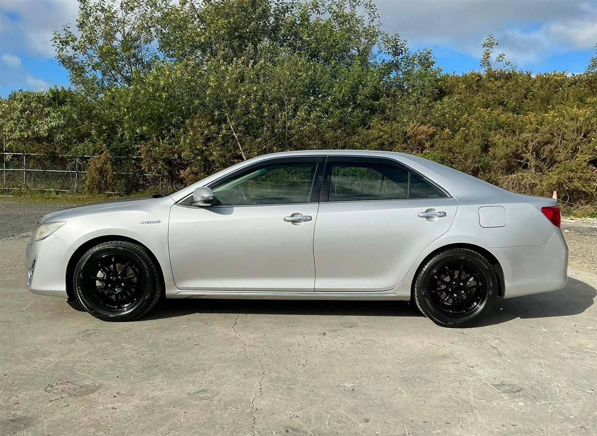 Vehicle image 2