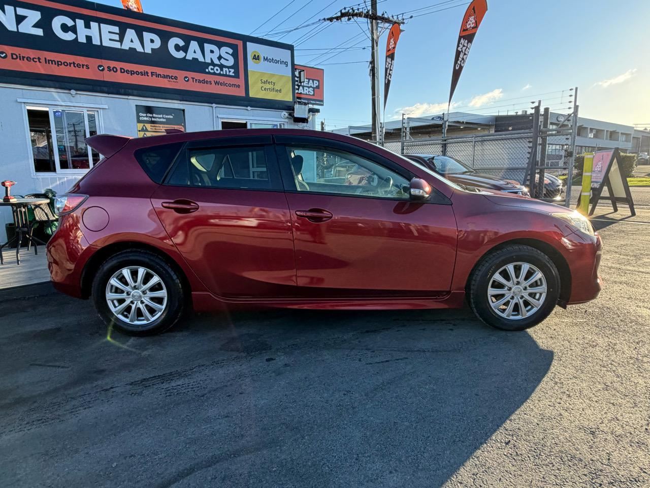 Vehicle image 5