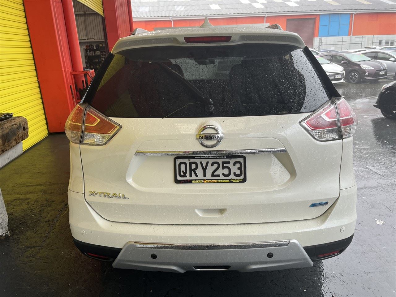 Vehicle image 5