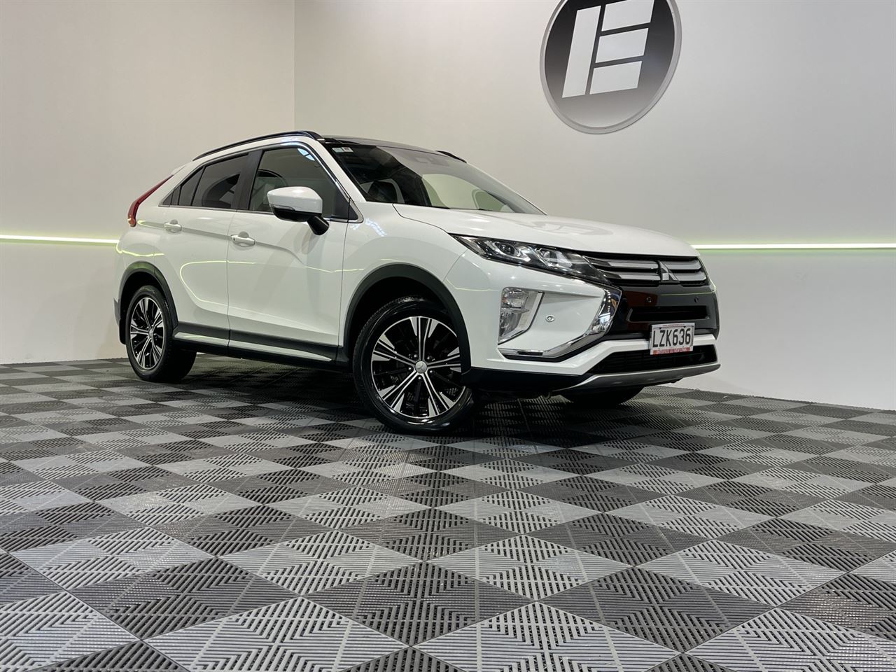 Vehicle image 1