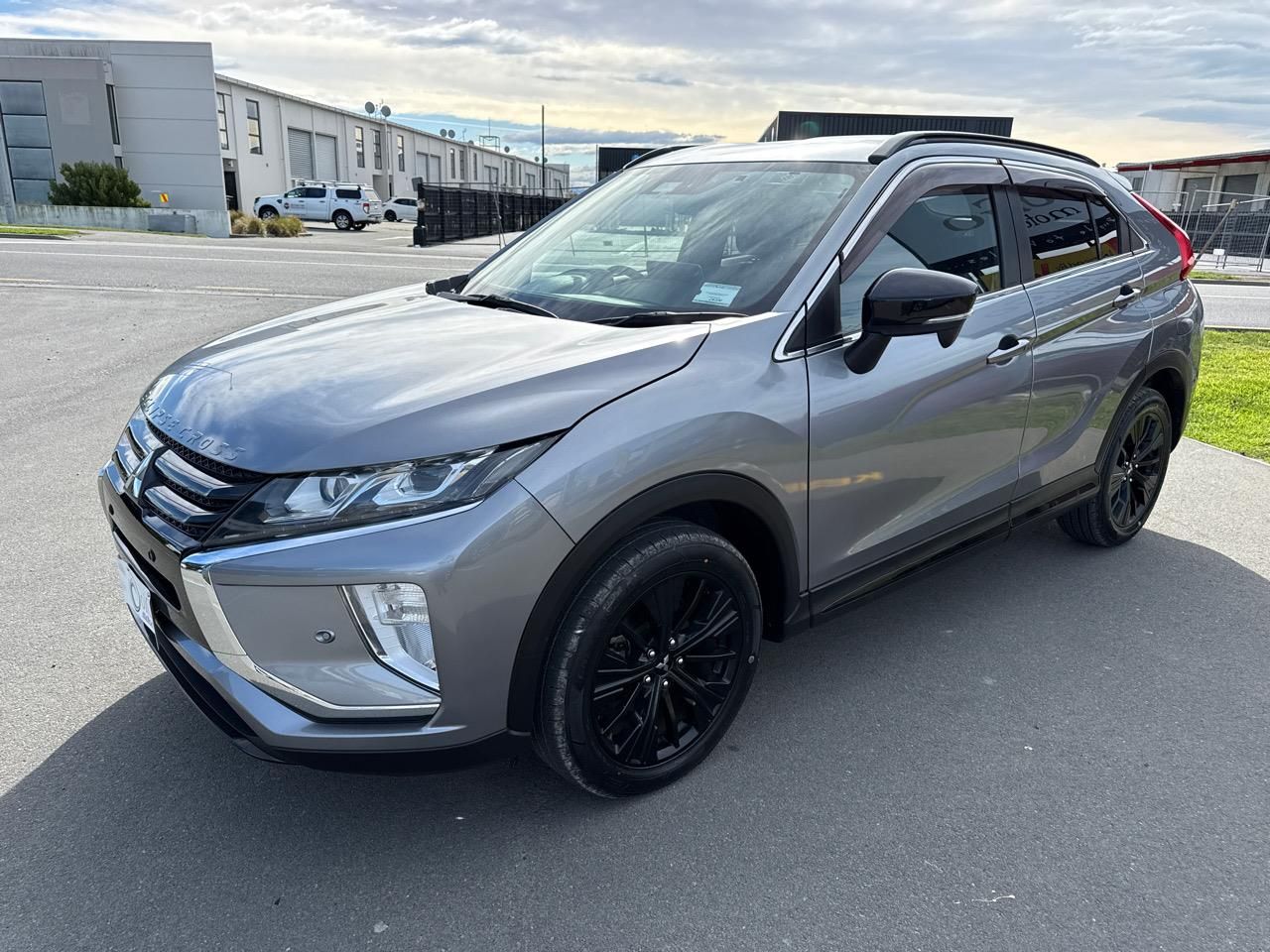 Vehicle image 4