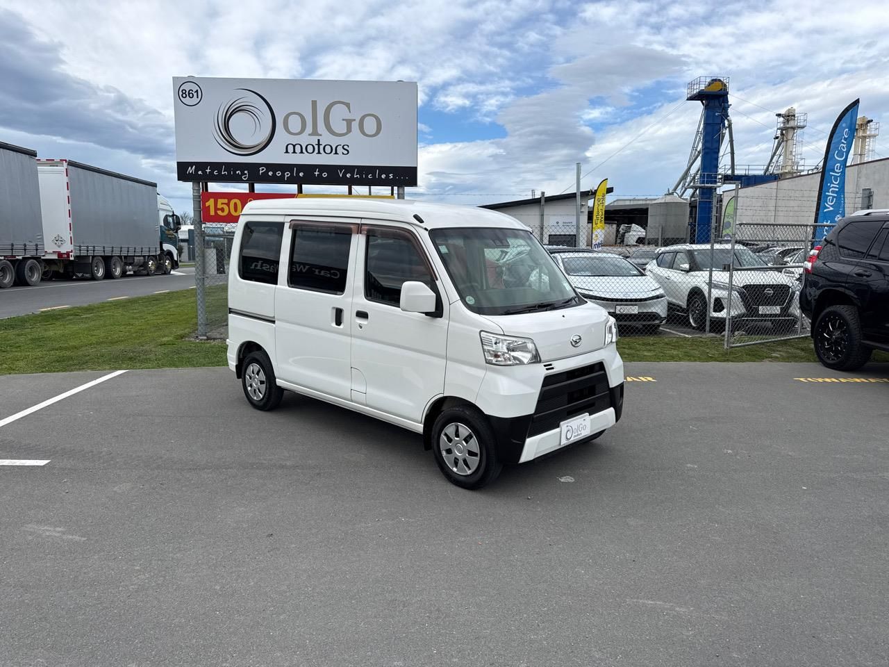 Vehicle image 1
