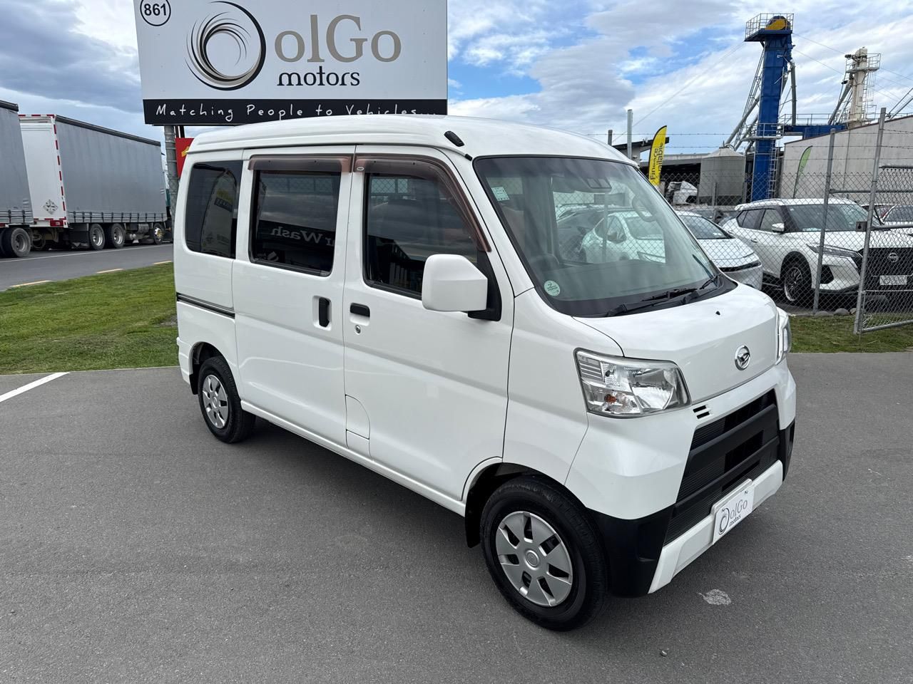 Vehicle image 2