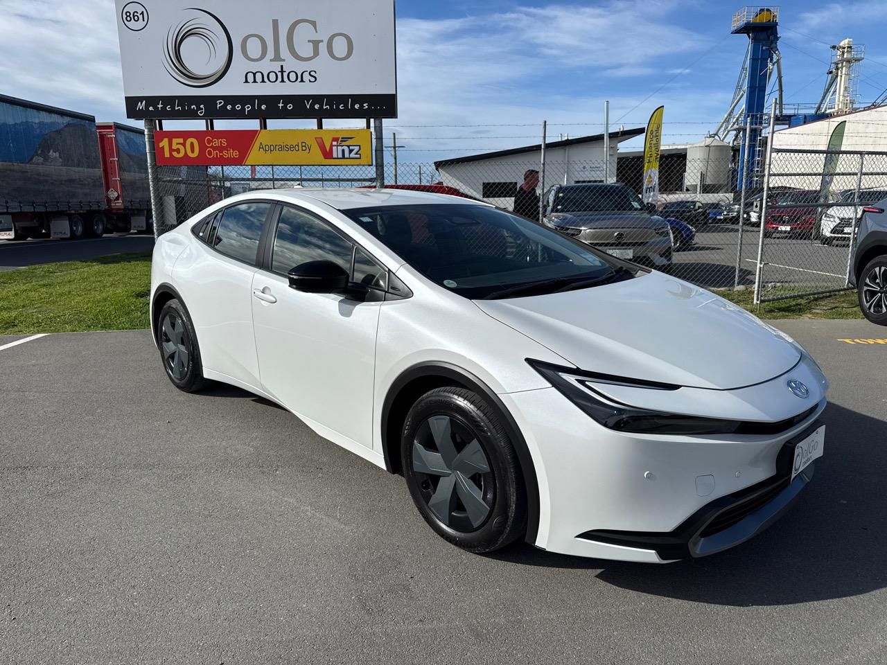 Vehicle image 2