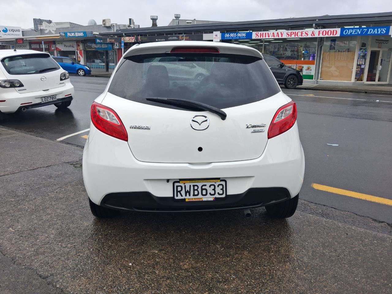 Vehicle image 5