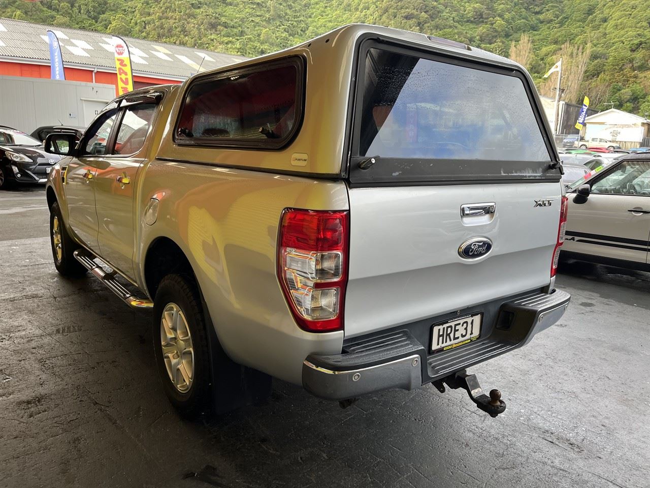 Vehicle image 4