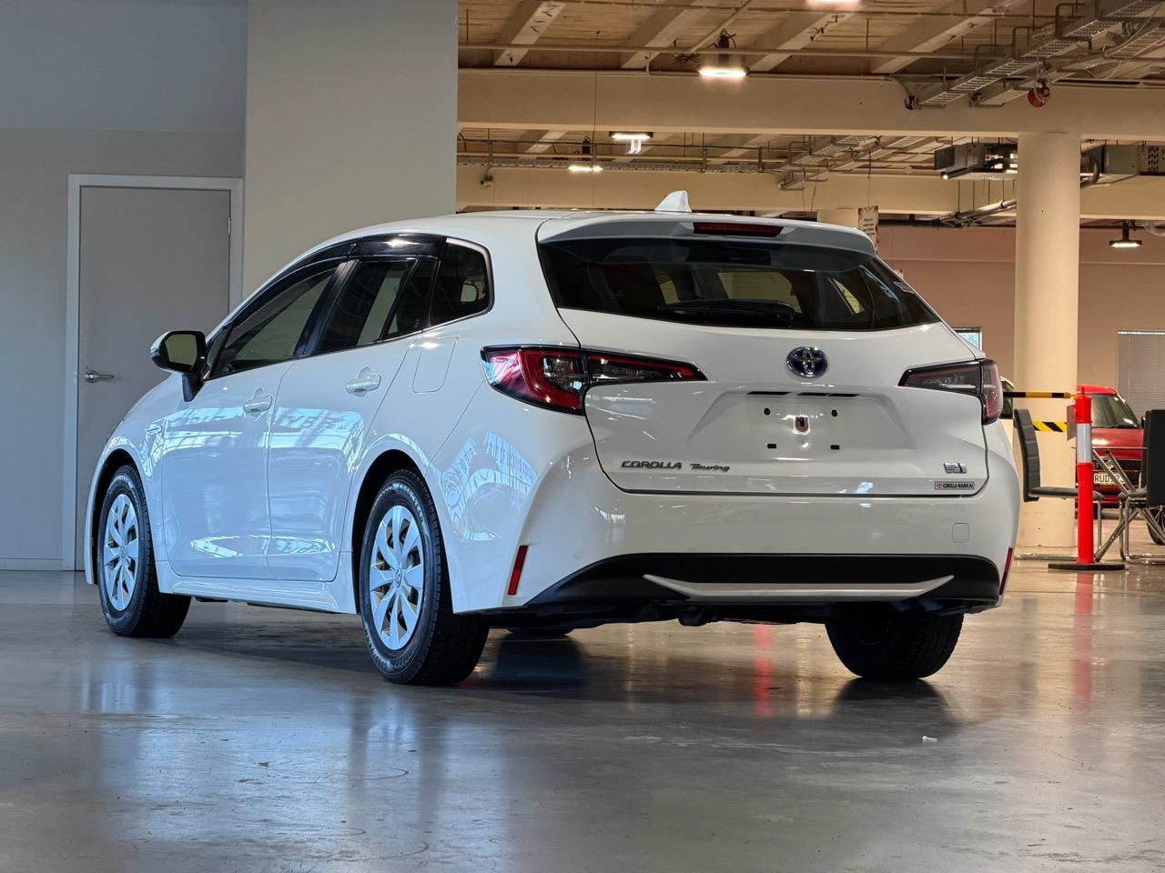 Vehicle image 5