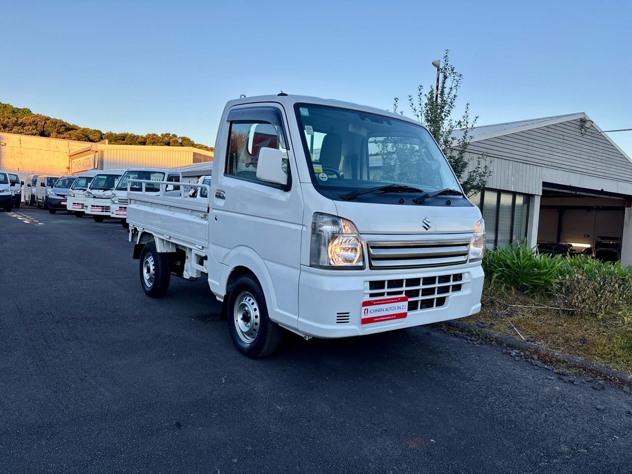 Vehicle image 3