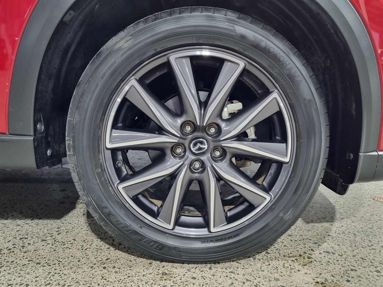 Vehicle image 3